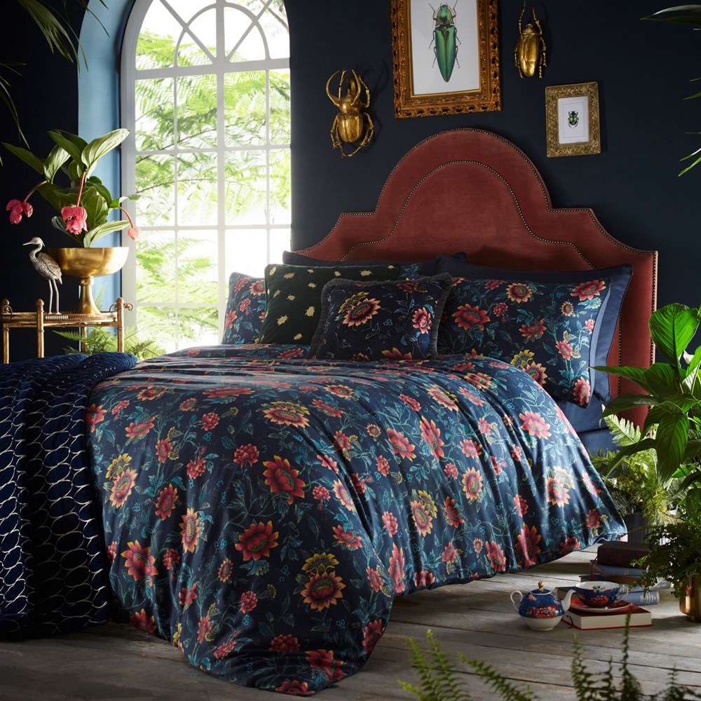 Tonquin Floral Bedding By Wedgwood in Midnight Blue